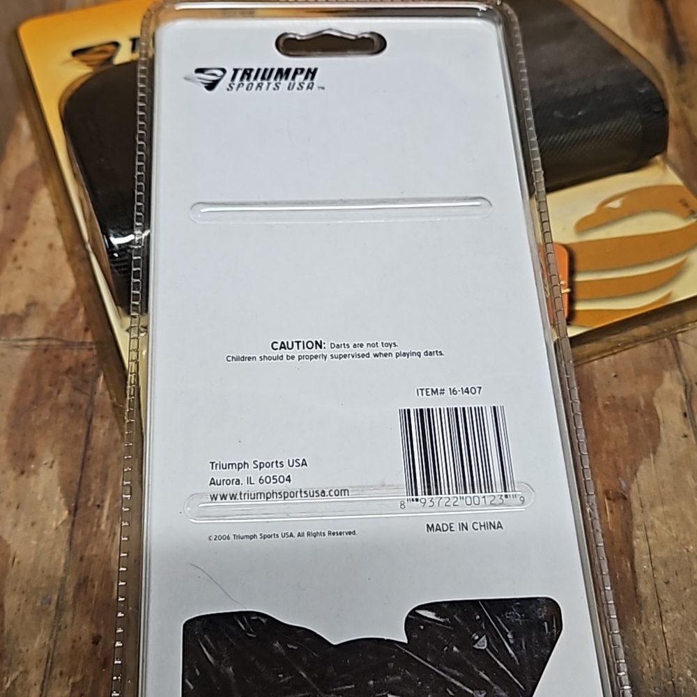 TRIUMPH Dart Case and dart repair Kit - Picture 6 of 7